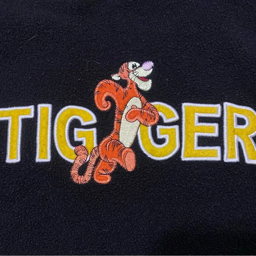 Vintage Winnie The Pooh Disney “Tigger” Sweat Shirt, Hood Is Jersey Material - Picture 2 of 3